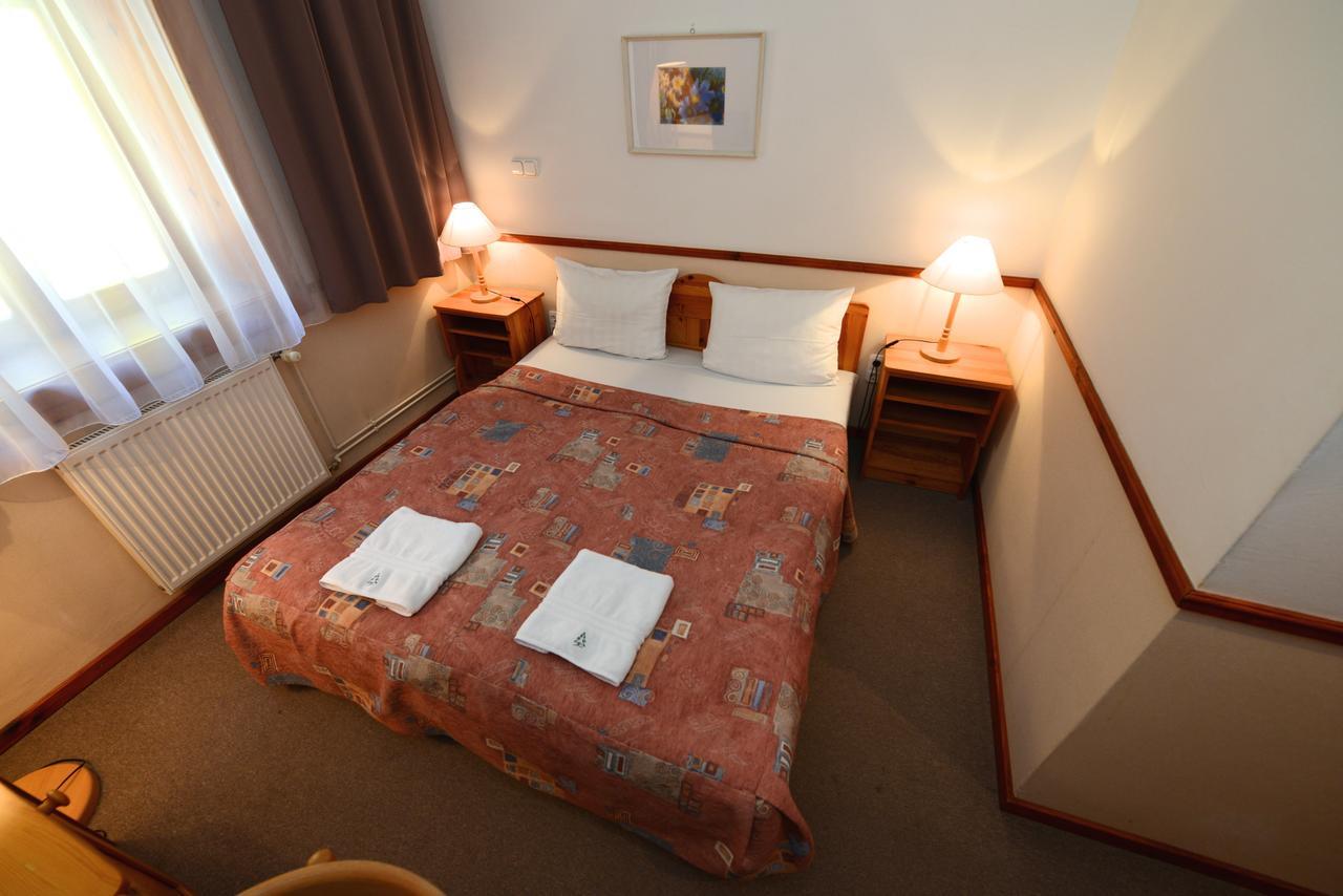 Bakony Hotel Bakonybel ภายนอก รูปภาพ