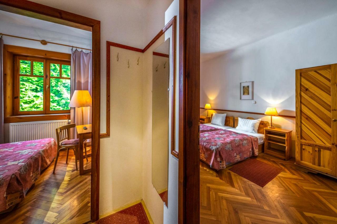 Bakony Hotel Bakonybel ภายนอก รูปภาพ