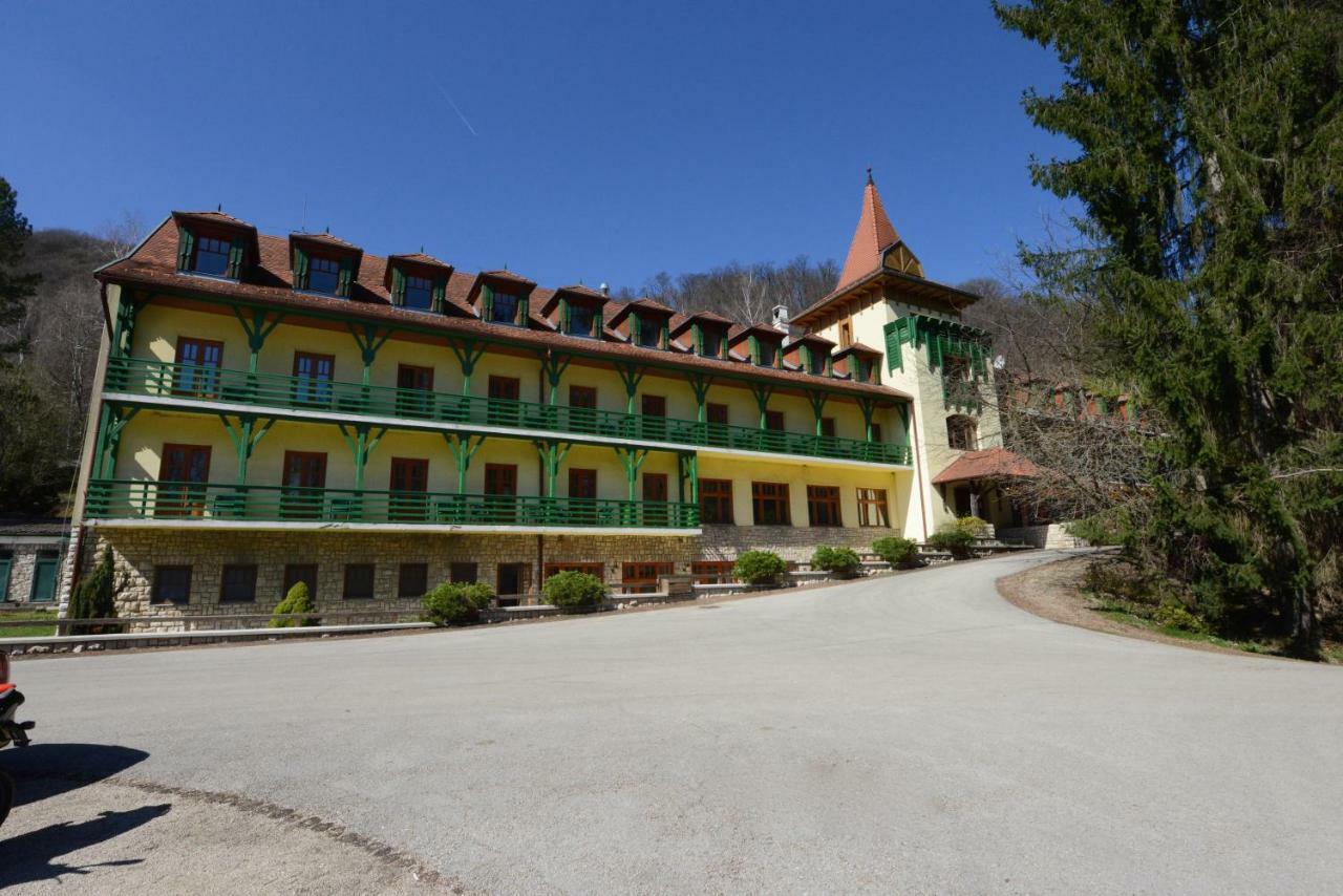 Bakony Hotel Bakonybel ภายนอก รูปภาพ