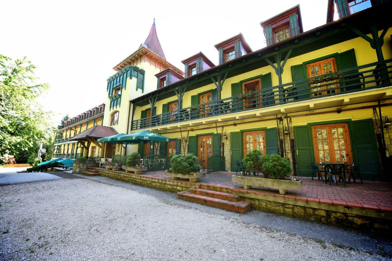 Bakony Hotel Bakonybel ภายนอก รูปภาพ